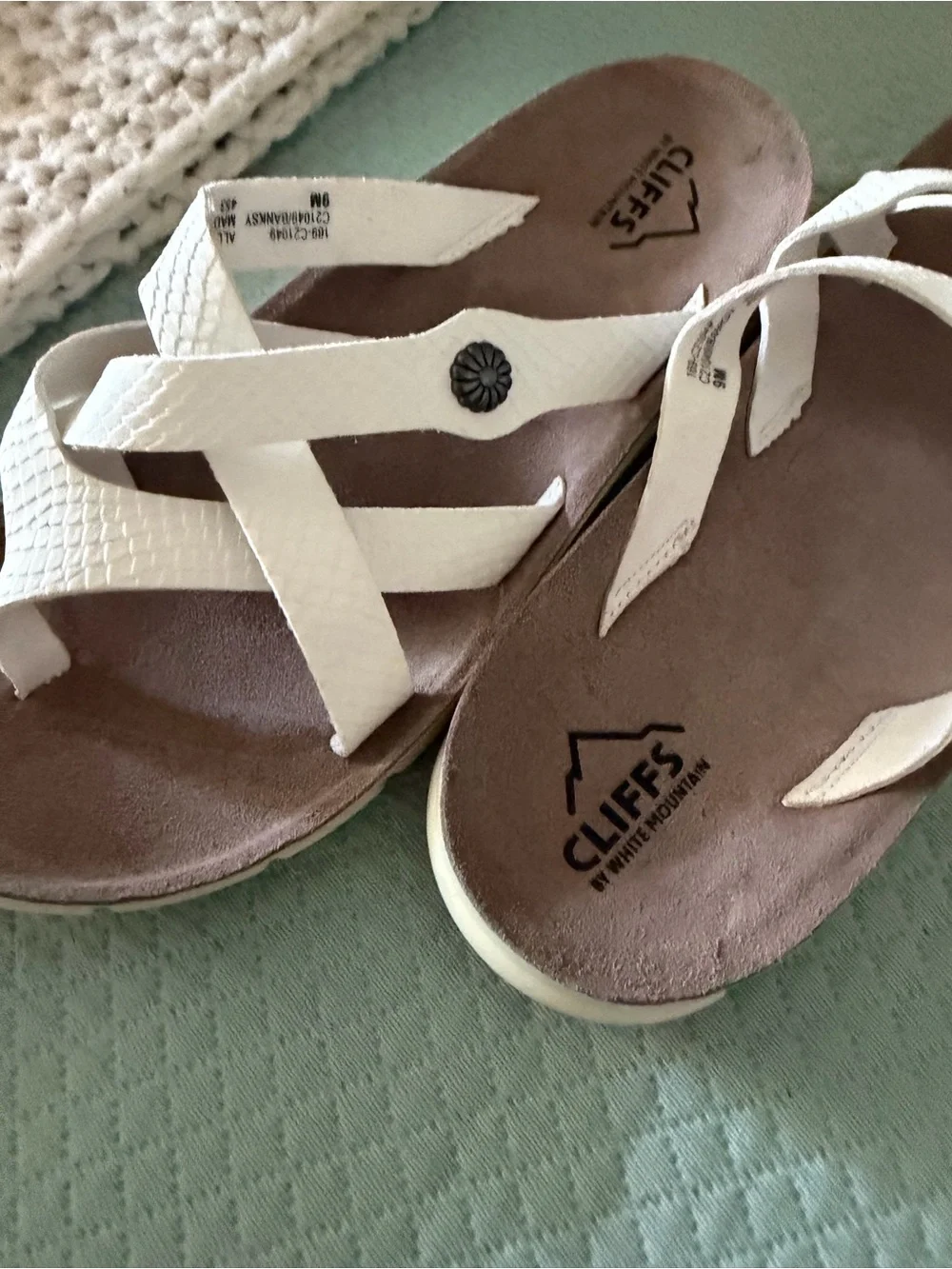 Cliffs by WHITE MOUNTAIN Women's Cream Crisscross Textured Sandals